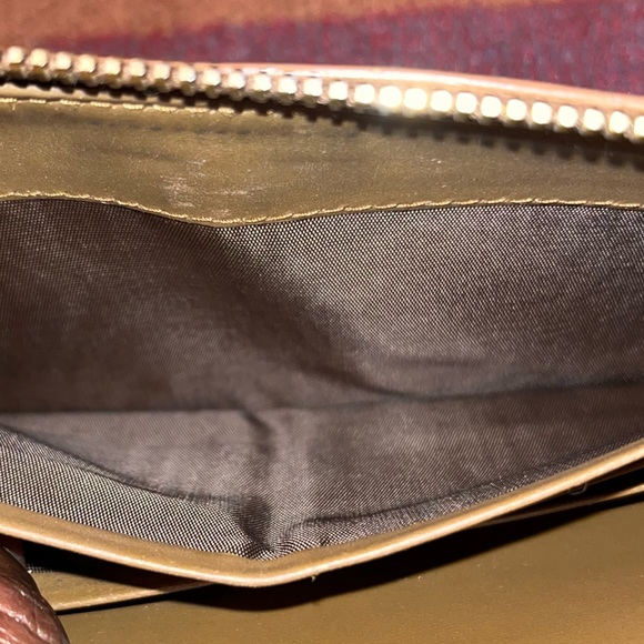 Prada Saddle Brown Saffiano Leather Zippy Wallet w/Authenticity Card & Gift Box - Picture 15 of 16